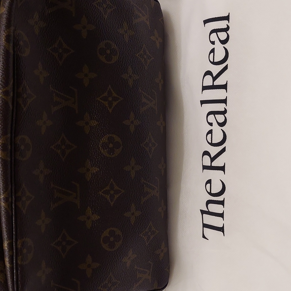 Authentic Louis Vuitton vintage Trousse monogram toiletry/cosmeti…